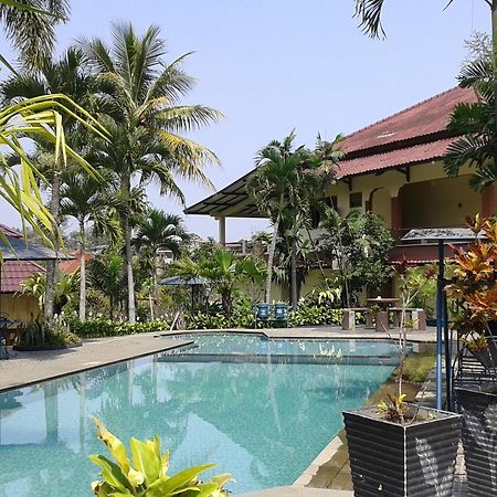 Aries Biru Resort Cisarua Εξωτερικό φωτογραφία